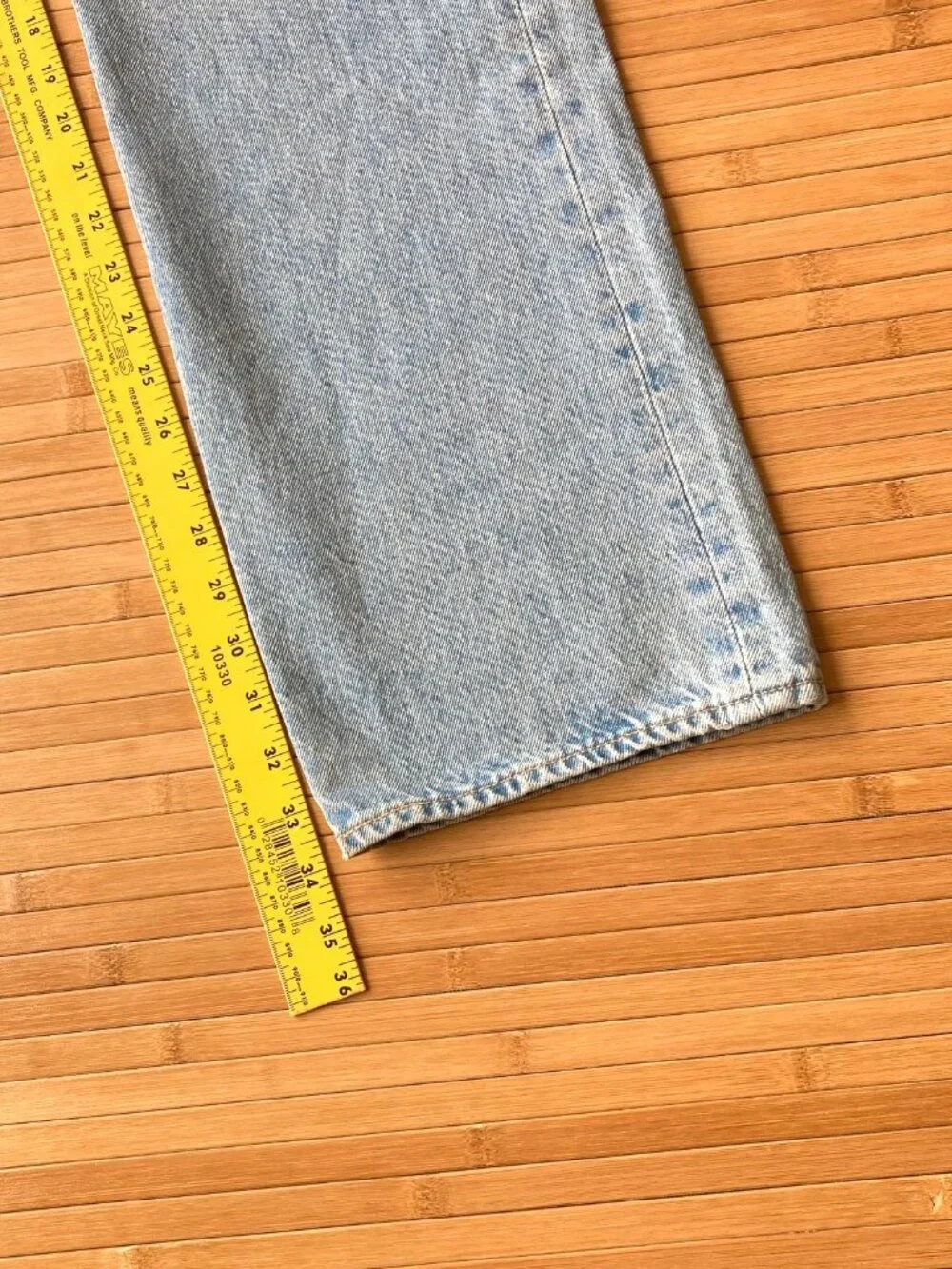 Levi’s Premium 501 Original Fit Jeans Button Fly Mens 33x34 Glassy Waves NWT